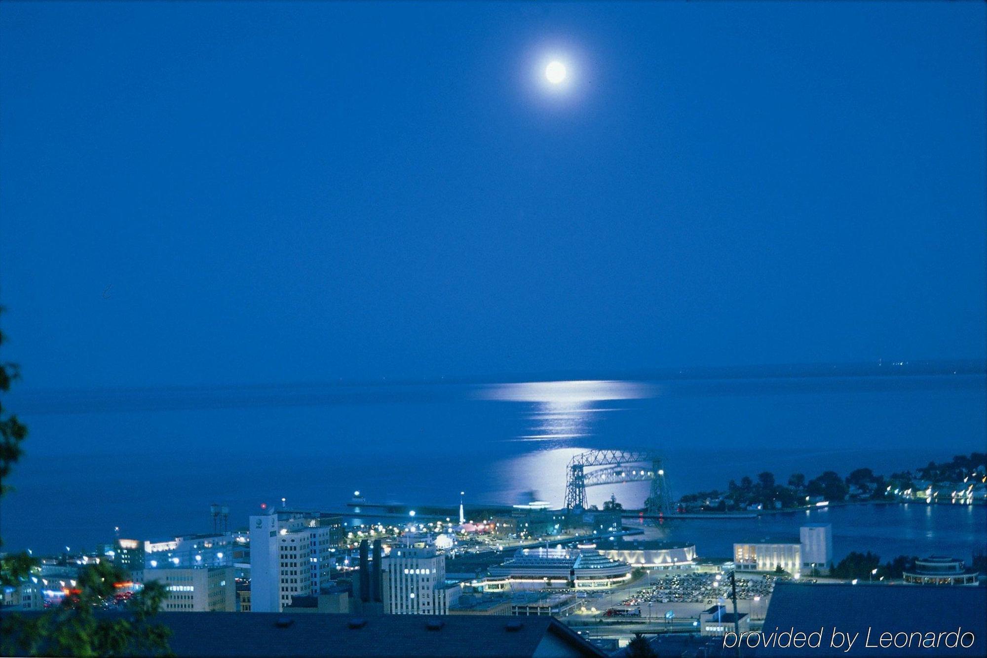 Radisson Hotel Duluth-Harborview ภายนอก รูปภาพ